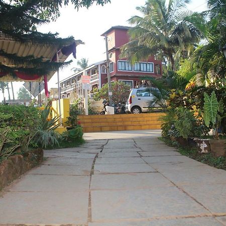 Dona Julia Beach Resort 卡兰古特 外观 照片