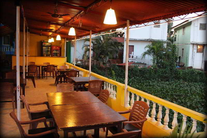 Dona Julia Beach Resort 卡兰古特 外观 照片