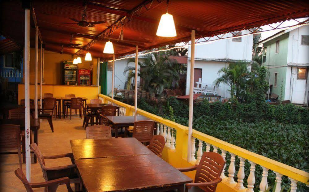 Dona Julia Beach Resort 卡兰古特 外观 照片
