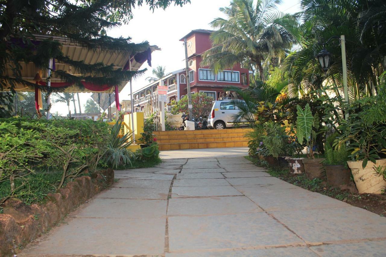 Dona Julia Beach Resort 卡兰古特 外观 照片